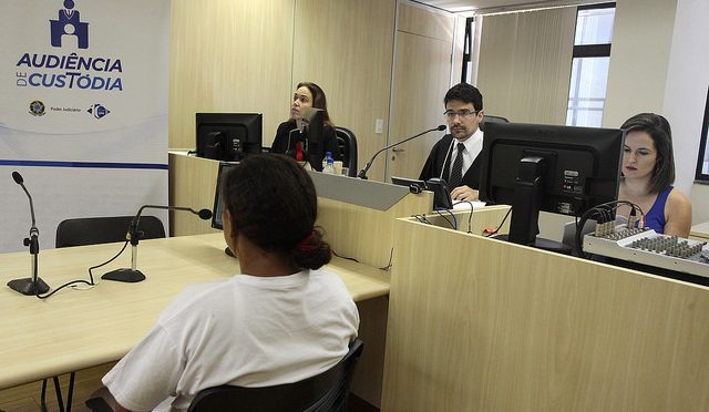 Instituições brasileiras se reúnem com a Comissão Interamericana de Direitos Humanos para defender a importância das audiências de custódia presenciais